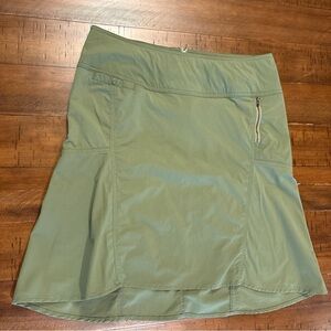 Royal Robbins 12 Olive Green Hiking Strider Skirt